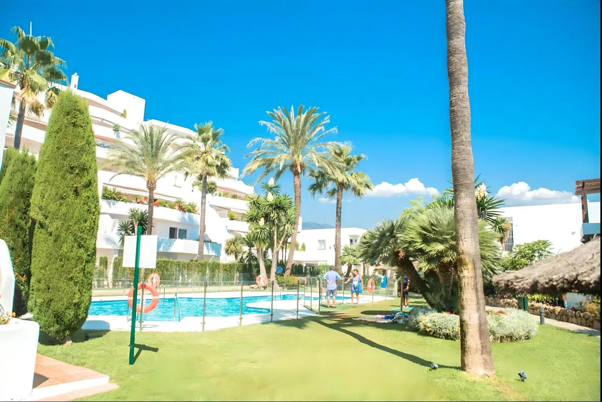 Gorgeous 2Br Apt. W/ Mountain View Puerto Banus Marbella Exterior foto